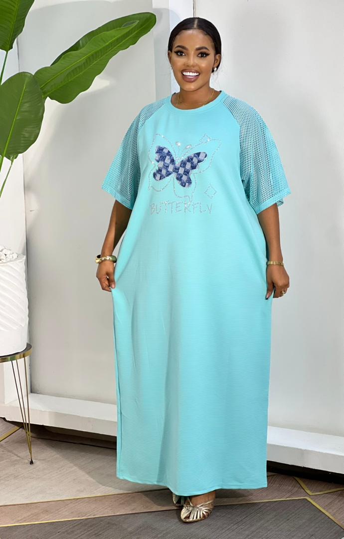 loose-fitting dress 